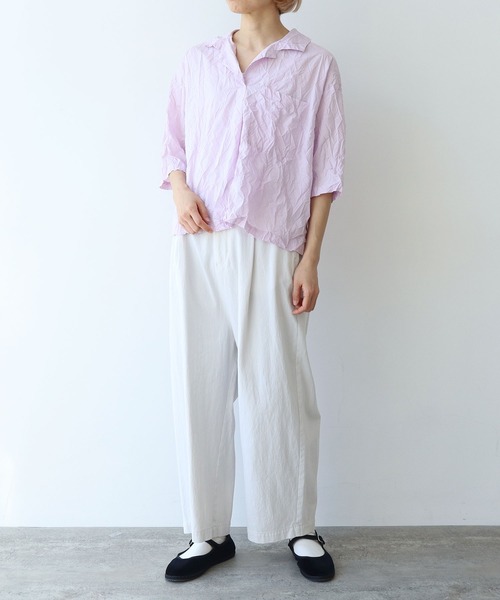A17151 URU 強撚コットン インバーテッドプリーツワイドパンツ 2 形態安定加工 プリーツワイドパンツ | インディゴ - 楊柳生地