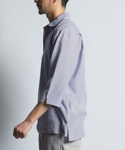 LANVIN en Bleu（ランバンオンブルー）の「シアサッカー素材 7分袖 スキッパーシャツ（シャツ/ブラウス・メンズ・ブルー/ブラック・46/48/50/52）」の7枚目の写真