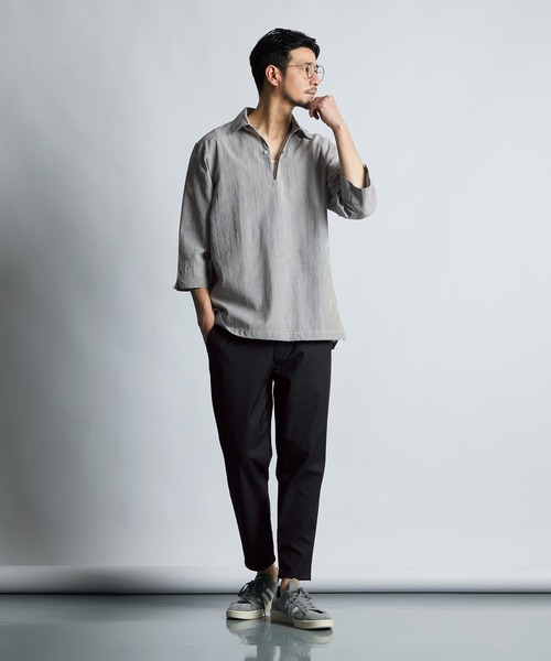 LANVIN en Bleu（ランバンオンブルー）の「シアサッカー素材 7分袖 スキッパーシャツ（シャツ/ブラウス・メンズ・ブルー/ブラック・46/48/50/52）」の4枚目の写真