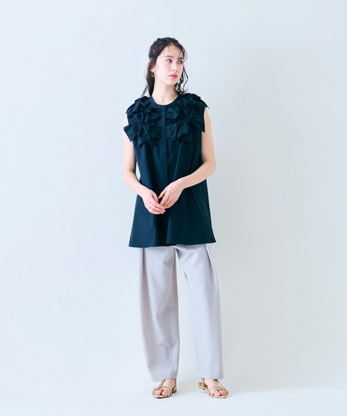 Audie a Muses（オーディアミューズ）の「共生地リボンモチーフノースリーブブラウス（シャツ/ブラウス・レディース・レッド/ブラック/オフホワイト・42/38）」の18枚目の写真