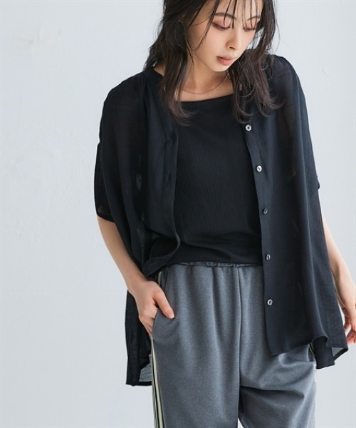 nissen（ニッセン）の「ふわり軽いエアリースラブスキッパーギャザーブラウス＜大きいサイズ有＞（シャツ/ブラウス・レディース・グレー/ピンク/レッド/ブラック・S～Ｍ/L～LL/3L～4L）」の13枚目の写真