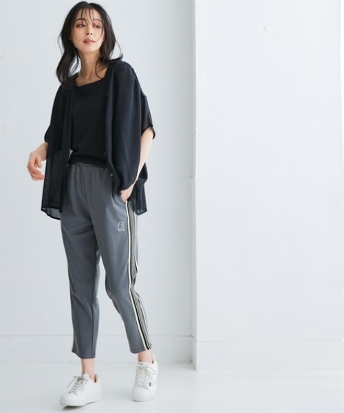 nissen（ニッセン）の「ふわり軽いエアリースラブスキッパーギャザーブラウス＜大きいサイズ有＞（シャツ/ブラウス・レディース・グレー/ピンク/レッド/ブラック・S～Ｍ/L～LL/3L～4L）」の14枚目の写真