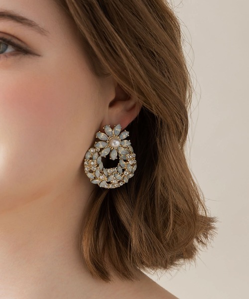 LA MUE】大ぶり ビジューフラワーピアス（ピアス（両耳用