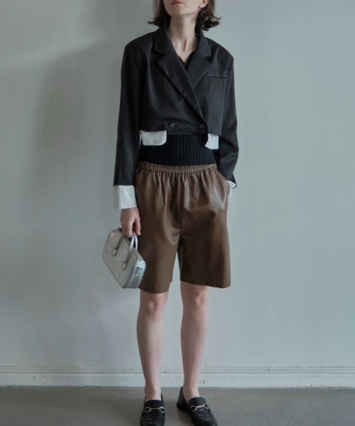 ALORA THE WAY(アロラザウェイ)の「eco leather half pants(その他パンツ・レディース・クリーム/キャメル・MEDIUM/LARGE)」の14枚目の写真