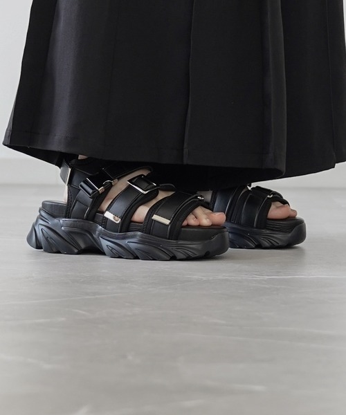 ELLUV 厚底サンダル ELLUV/エルヴ】+7cmハイソール PUレザーバックルベルテッド