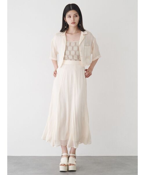 MURUA（ムルーア）の「【セットアップ対応】シャイニーシアースカート（スカート・レディース・ライトグリーン/ブラック/アイボリー/ブラウン・1/2）」の5枚目の写真