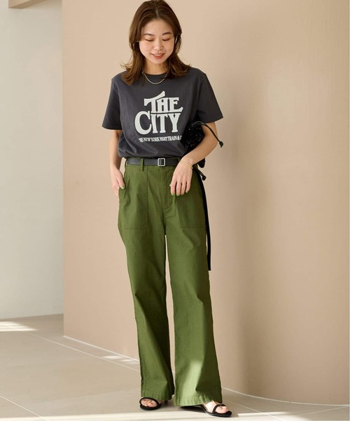 JOURNAL STANDARD relume（ジャーナルスタンダード　レリューム）の「《WEB限定追加2》CITYロゴTEE（Tシャツ/カットソー・レディース・ブラック系その他/ホワイト/ピンク・FREE）」の4枚目の写真