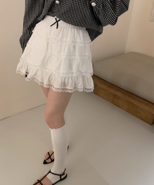 WEGO(ウィゴー)の「WEGO/フリルボリュームガーリースカートパンツ(スカート・レディース・ホワイト/ブラック・FREE)」の12枚目の写真