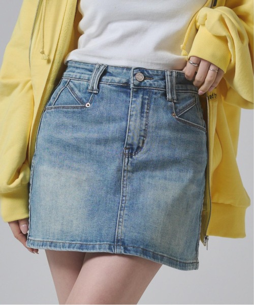 ENVYM(アンビー)の「ストレッチデニムミニスカート(デニムスカート・レディース・ブルー・MEDIUM/SMALL)」の2枚目の写真