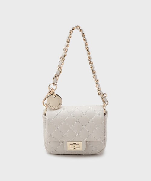 OPAQUE.CLIP（オペークドットクリップ）の「ミニサイズキルティングバッグチャーム（チャーム・レディース・ピンク系/ブラック/オフホワイト・00）」の2枚目の写真