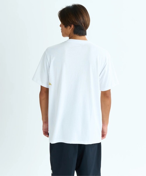 Quiksilver(クイックシルバー)の「MW ATS ST/クイックシルバーレギュラーフィットワンポイント半袖Tシャツ(Tシャツ/カットソー・メンズ・ホワイト/ブラック/インディゴブルー・X-LARGE/LARGE/MEDIUM/SMALL)」の4枚目の写真