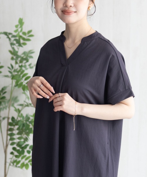 NAVY(ネイビー)の「NAVY SARARI スキッパーロングワンピース【接触冷感】(ワンピース・レディース・ブラック/チャコールグレー/モカ・M/L)」の9枚目の写真