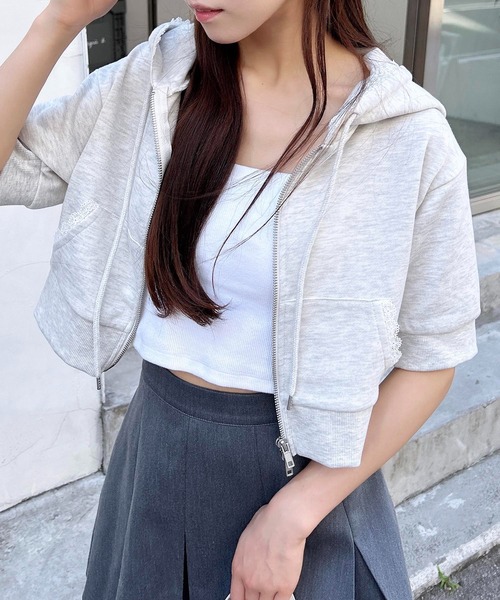 INGNI(イング)の「レース付ミニスウェットジップパーカー(パーカー・レディース・グレー/オートミール/ネイビー・M)」の3枚目の写真