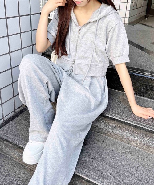 INGNI(イング)の「レース付ミニスウェットジップパーカー(パーカー・レディース・グレー/オートミール/ネイビー・M)」の9枚目の写真