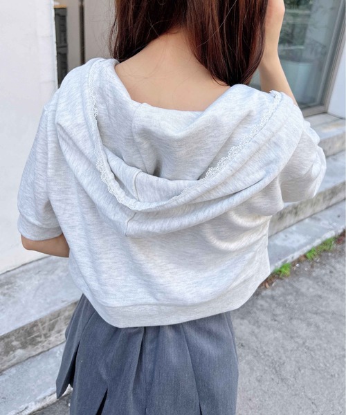 INGNI(イング)の「レース付ミニスウェットジップパーカー(パーカー・レディース・グレー/オートミール/ネイビー・M)」の18枚目の写真