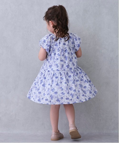 petit main（プティマイン）の「【スマイル/速乾】袖バルーンワンピ（ワンピース・キッズ・ラベンダー/チャコール/ブルー/クリーム・80ｃｍ/130cm/100cm/120cm/90cm/110cm）」の6枚目の写真