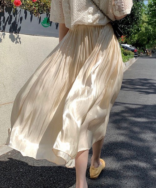 SallyLunn(サリーラン)の「プリーツロングスカート(スカート・レディース・アイボリー・MEDIUM/LARGE)」の6枚目の写真