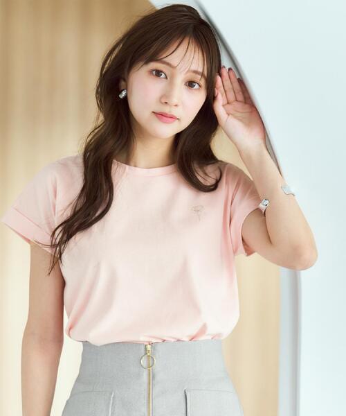 index(インデックス)の「◆《6色展開/S-3Lサイズ》フラワー刺繍Tシャツ【汗ジミ防止/吸水速乾/接触冷感/UVケア/洗濯機洗い可】(Tシャツ/カットソー・レディース・ブラック/オフホワイト/ピンク/ナチュラル/ダークグレー/ホワイト系9・44/40/38/42/36)」の8枚目の写真