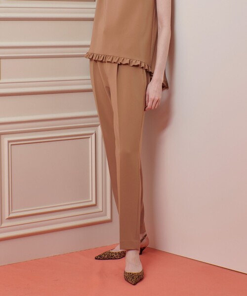 LOULOU WILLOUGHBY（ルルウィルビー）の「【LOULOU WILLOUGHBY】ハイバックテーパードパンツ（その他パンツ・レディース・キャメル/ブラック/オフホワイト・1/2）」の6枚目の写真