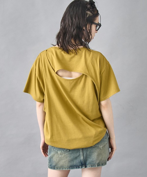 ANAP(アナップ)の「バック オープン デザイン Tシャツ(Tシャツ/カットソー・レディース・ホワイト/スミクロ/マスタード・FREE)」の3枚目の写真