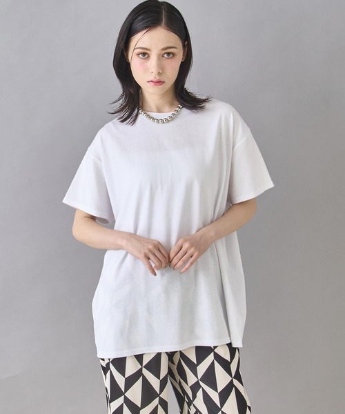 ANAP(アナップ)の「バック オープン デザイン Tシャツ(Tシャツ/カットソー・レディース・ホワイト/スミクロ/マスタード・FREE)」の14枚目の写真
