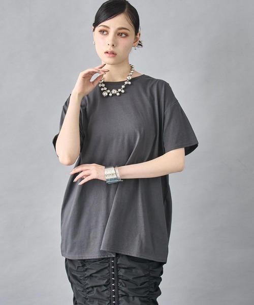 ANAP(アナップ)の「バック オープン デザイン Tシャツ(Tシャツ/カットソー・レディース・ホワイト/スミクロ/マスタード・FREE)」の17枚目の写真