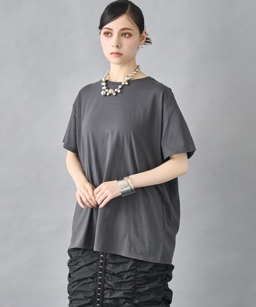 ANAP(アナップ)の「バック オープン デザイン Tシャツ(Tシャツ/カットソー・レディース・ホワイト/スミクロ/マスタード・FREE)」の18枚目の写真