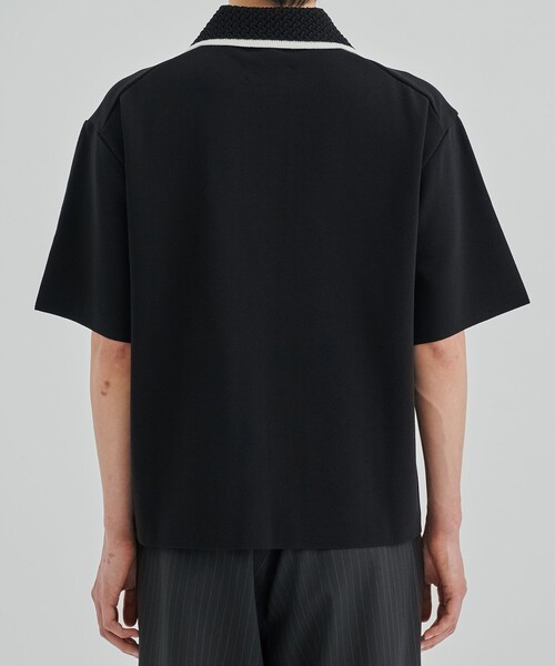 UNITED TOKYO（ユナイテッドトウキョウ）の「クロシェモダール ニットポロ　｜夏服/衿切替（ニット/セーター・メンズ・オフホワイト/ブラック・1/2）」の6枚目の写真