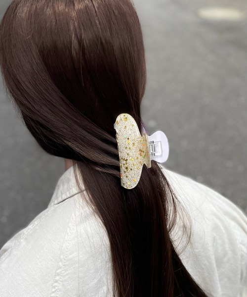 tone（トーン）の「KuKuLu TOKYO/basic バンスクリップ（バレッタ/ヘアクリップ・レディース・ブルー系その他2/ブルー系その他3/ピンク系その他/パープル系その他3/レッド系その他2/パープル系その他/パープル系その他2/ピンク/レッド系その他/ブルー系その他/イエロー/ピンク系その他2/ピンク系その他3/オレンジ・FREE）」の5枚目の写真