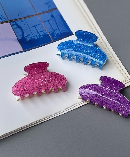 tone（トーン）の「KuKuLu TOKYO/basic バンスクリップ（バレッタ/ヘアクリップ・レディース・ブルー系その他2/ブルー系その他3/ピンク系その他/パープル系その他3/レッド系その他2/パープル系その他/パープル系その他2/ピンク/レッド系その他/ブルー系その他/イエロー/ピンク系その他2/ピンク系その他3/オレンジ・FREE）」の10枚目の写真