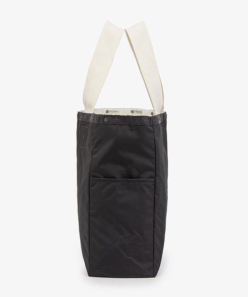 LeSportsac(レスポートサック)の「GRADIENT LG REVERSE TOTE パーライズドグラディエント/サンダー(トートバッグ・レディース・ホワイト・FREE)」の12枚目の写真