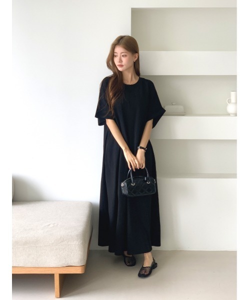 MINS MINIS(ミンスミニス)の「デイリークルーネックワンピース(ワンピース・レディース・ベージュ/ブラック・FREE)」の22枚目の写真