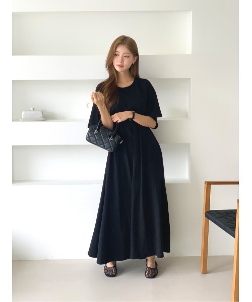 MINS MINIS(ミンスミニス)の「デイリークルーネックワンピース(ワンピース・レディース・ベージュ/ブラック・FREE)」の21枚目の写真