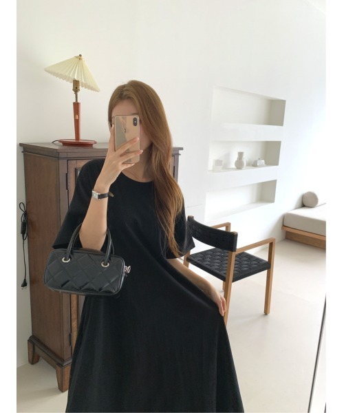 MINS MINIS(ミンスミニス)の「デイリークルーネックワンピース(ワンピース・レディース・ベージュ/ブラック・FREE)」の15枚目の写真