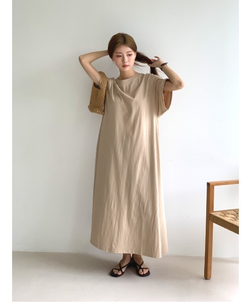 MINS MINIS(ミンスミニス)の「デイリークルーネックワンピース(ワンピース・レディース・ベージュ/ブラック・FREE)」の7枚目の写真