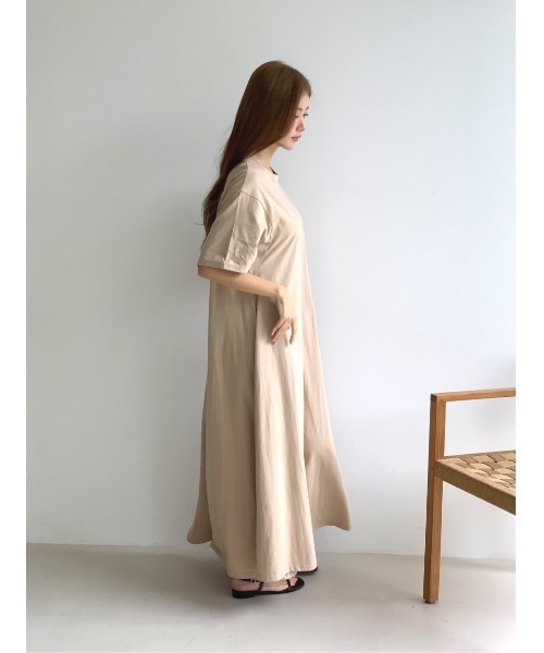 MINS MINIS(ミンスミニス)の「デイリークルーネックワンピース(ワンピース・レディース・ベージュ/ブラック・FREE)」の5枚目の写真