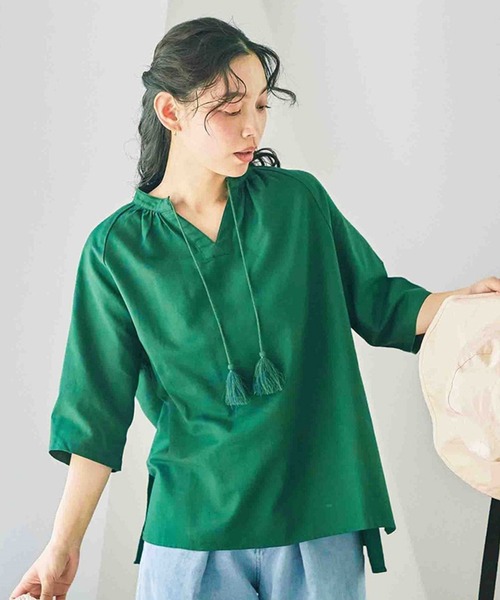 and myera（アンド マイラ）の「ａｎｄ　ｍｙｅｒａ　タッセルブラウス（シャツ/ブラウス・レディース・ネイビー/グリーン/レッド・M/L）」の2枚目の写真