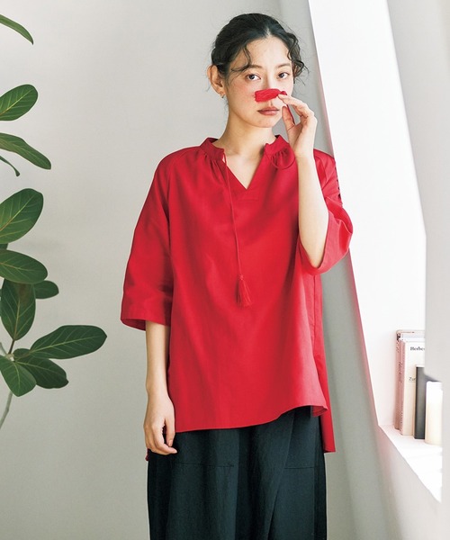 and myera(アンド マイラ)の「and myera タッセルブラウス(シャツ/ブラウス・レディース・ネイビー/グリーン/レッド・M/L/S)」の14枚目の写真