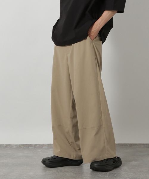 LAKOLE（ラコレ）の「ダブルニーワイドパンツ / 572112（その他パンツ・メンズ・ベージュ/ブラック・LARGE/MEDIUM）」の14枚目の写真