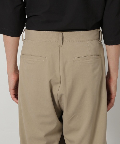 LAKOLE（ラコレ）の「ダブルニーワイドパンツ / 572112（その他パンツ・メンズ・ベージュ/ブラック・LARGE/MEDIUM）」の6枚目の写真