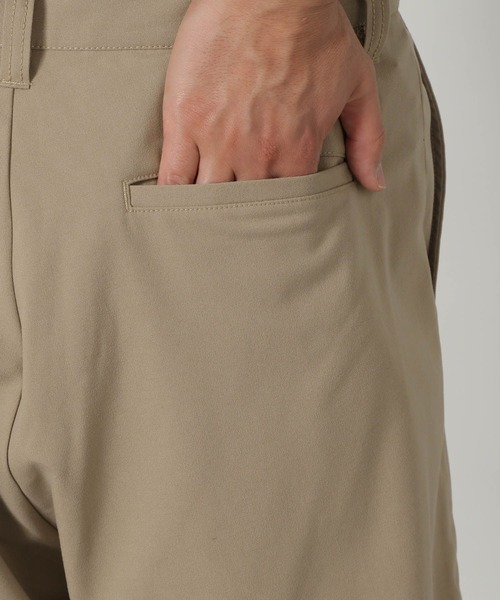 LAKOLE（ラコレ）の「ダブルニーワイドパンツ / 572112（その他パンツ・メンズ・ベージュ/ブラック・LARGE/MEDIUM）」の5枚目の写真