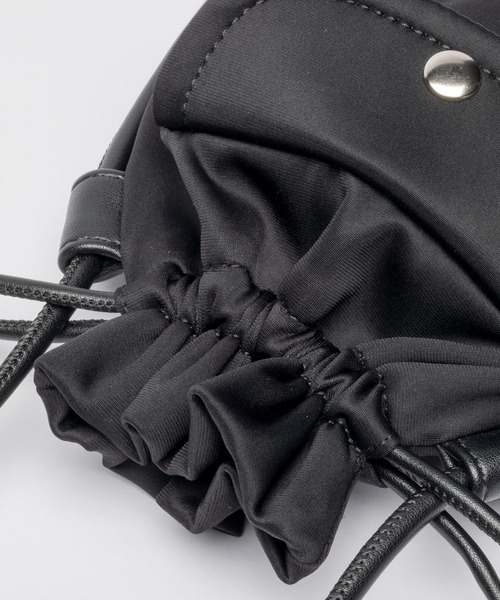 EDITA.(エディータ)の「Round pocket shoulder bag 男女兼用 / ショルダーバッグ(ショルダーバッグ・レディース・ブラック/グレー・FREE)」の20枚目の写真