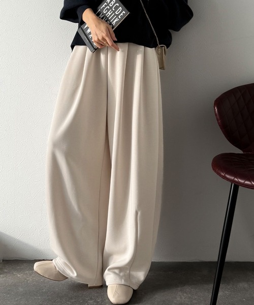 classicalelf(クラシカルエルフ)の「シンプルコーデに動きをプラス♪ダンボールイージーカーブパンツ(その他パンツ・レディース・オートミール/チャコール/ブラック/ベージュ/ブラウン・X-LARGE/LARGE/SMALL/MEDIUM)」の4枚目の写真