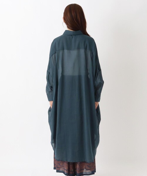 one'sterrace(ワンズテラス)の「リゾート ボイル前開きロングシャツ(シャツ/ブラウス・レディース・ブラック系8/ネイビー系5/アイボリー系8/カーキ系5・02)」の19枚目の写真