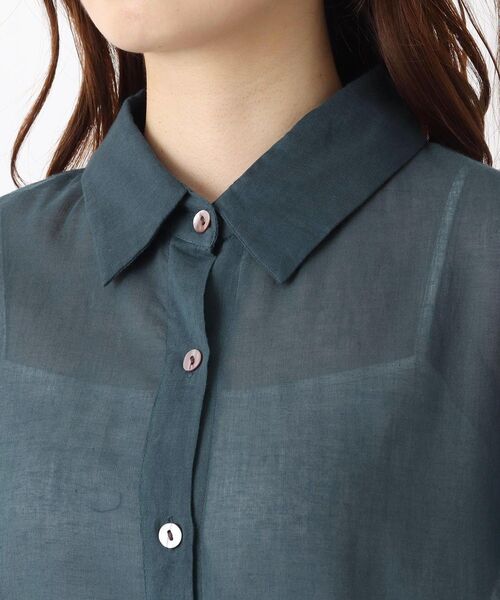 one'sterrace(ワンズテラス)の「リゾート ボイル前開きロングシャツ(シャツ/ブラウス・レディース・ブラック系8/ネイビー系5/アイボリー系8/カーキ系5・02)」の18枚目の写真
