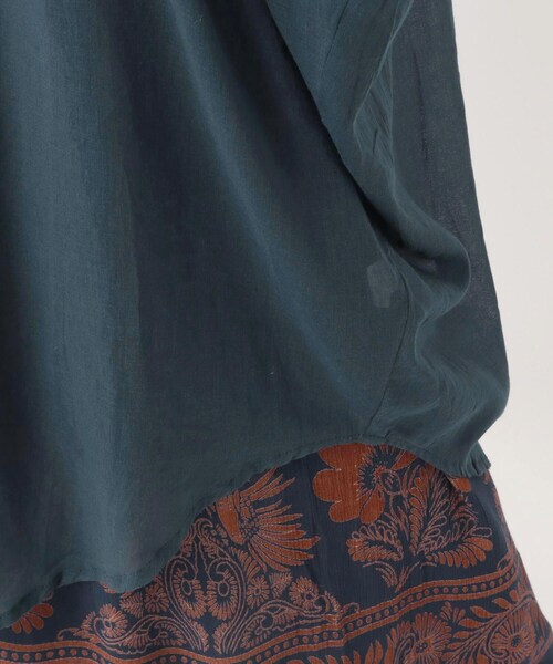one'sterrace(ワンズテラス)の「リゾート ボイル前開きロングシャツ(シャツ/ブラウス・レディース・ブラック系8/ネイビー系5/アイボリー系8/カーキ系5・02)」の14枚目の写真