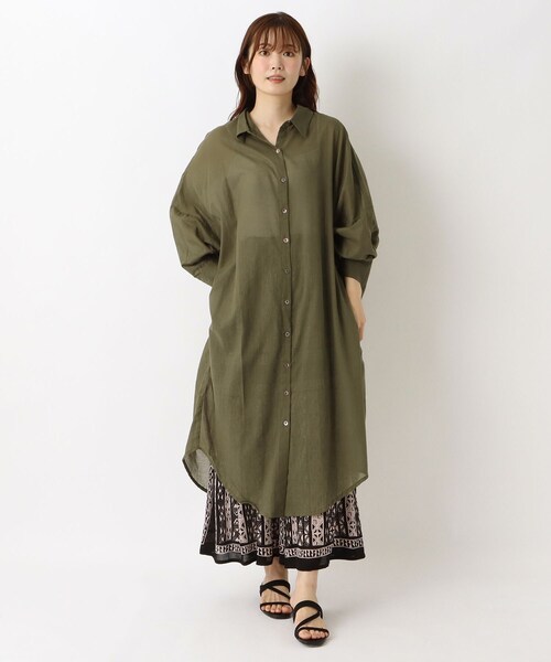 one'sterrace(ワンズテラス)の「リゾート ボイル前開きロングシャツ(シャツ/ブラウス・レディース・ブラック系8/ネイビー系5/アイボリー系8/カーキ系5・02)」の7枚目の写真