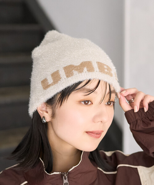 FREAK'S STORE（フリークスストア）の「UMBRO × FREAK'S STORE/アンブロ 別注 ロゴビーニー（ニットキャップ/ビーニー・レディース・ブラック/シルバー・ONE SIZE）」の2枚目の写真
