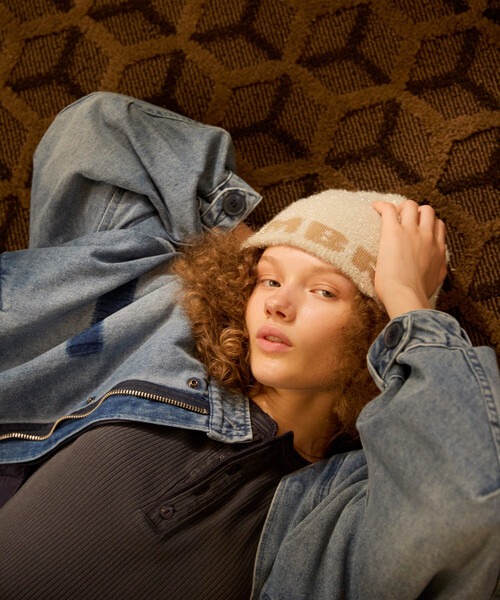 FREAK'S STORE（フリークスストア）の「UMBRO × FREAK'S STORE/アンブロ 別注 ロゴビーニー（ニットキャップ/ビーニー・レディース・ブラック/シルバー・ONE SIZE）」の3枚目の写真