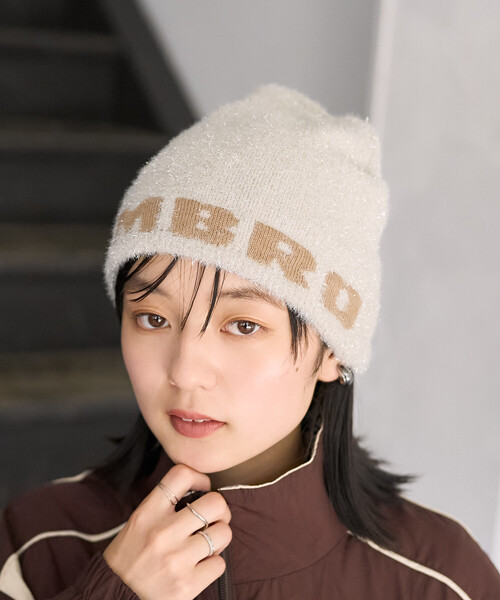 FREAK'S STORE（フリークスストア）の「UMBRO × FREAK'S STORE/アンブロ 別注 ロゴビーニー（ニットキャップ/ビーニー・レディース・ブラック/シルバー・ONE SIZE）」の5枚目の写真